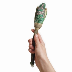 Maracá xamânica Totem Jiboia