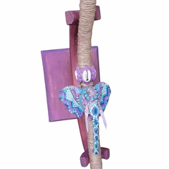 Tepi Totem elefante na internet
