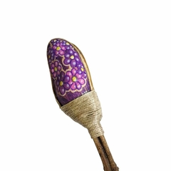 Maraca de duas sementes de manga Totem Beija Flor na internet