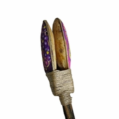 Maraca de duas sementes de manga Totem Beija Flor - comprar online