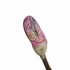 Maraca de duas sementes de manga Totem Beija Flor