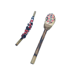tepi com maraca de semente cobra coral 