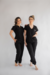PIJAMA CIRÚRGICO BORDADO - SCRUB FEMININO GOLA PRINCESA PRETO