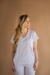 PIJAMA CIRÚRGICO BORDADO - SCRUB FEMININO GOLA V BRANCO - Noite de Lua