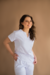 PIJAMA CIRÚRGICO BORDADO - SCRUB FEMININO GOLA PRINCESA BRANCO na internet
