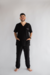 PIJAMA CIRÚRGICO BORDADO - SCRUB MASCULINO GOLA V PRETO