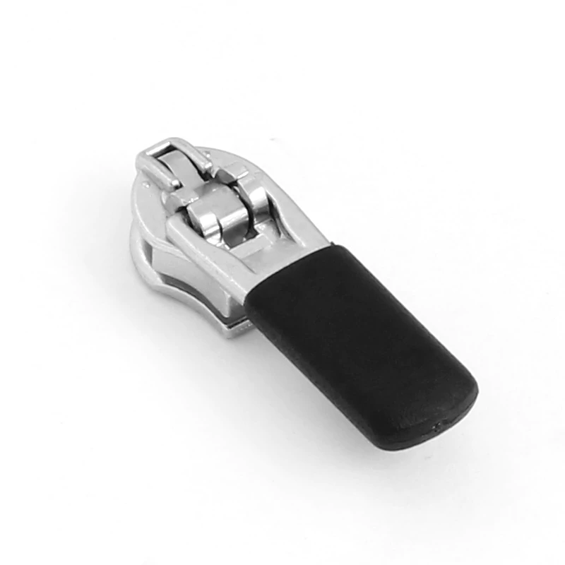 Cursor para zíper de poliéster 03 YKK 03 C DS5Y39 black c/ 1 un - Armarinhos 25 - Zíperes e Aviamentos para Confecções