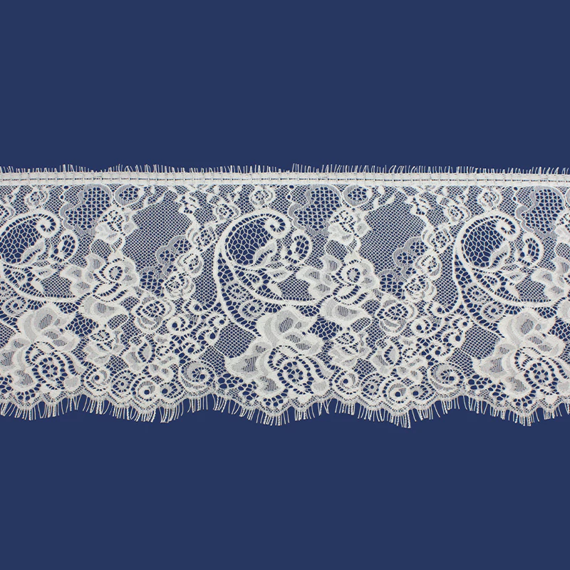Renda chantilly 170 mm Porfírio HBXY-0296 off white c/ 10 tiras