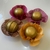 KIT FORMINHAS TECIDO MARSALA E DOURADO 100 UNIDADES