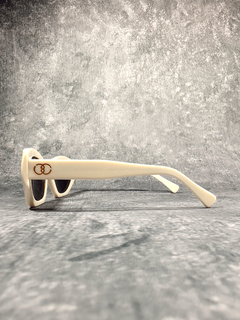 Modelo LIZZIE en internet