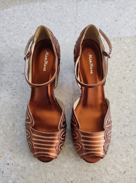 Linhas peep toe salto 6