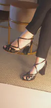 Nina Preto salto 8