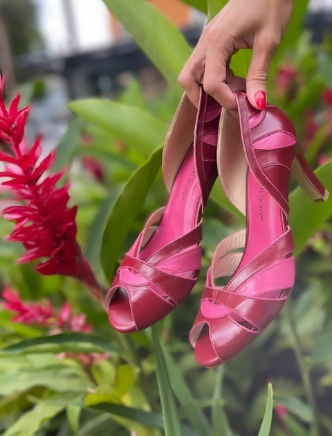 Malia Cereja com pink salto 8 fino