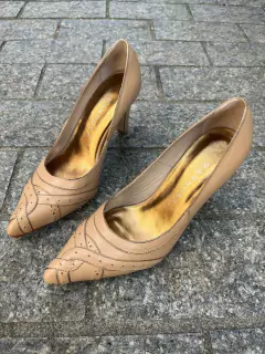 Elizabeth salto 8 fino pelica sola na internet