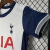 KIT INFANTIL TOTTENHAM HOME CAMISA E SHORT 2024/2025 na internet