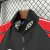 JAQUETA RETRO CORTA VENTO MANCHESTER UNITED-UMBRO-MASCULINA-1998/1999 - Loja de Artigos Esportivos |São Jorge Sports Multimarcas