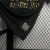 Imagem do CAMISA SANTOS FC CHARLIE BROWN JR. 24/45 TORCEDOR-UMBRO-MASCULINA-PRETO