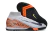 Chuteira Society Nike Air Zoom Mercurial Superfly 10 Elite TF com design moderno, destacando cores laranja e cinza, adequada para campos de grama sintética.