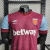 CAMISA WEST HAM I 23/24 JOGADOR UMBRO-MASCULINA - Loja de Artigos Esportivos |São Jorge Sports Multimarcas