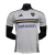 Camisa de futebol branca do Boca Juniors, modelo Away 24/25, com detalhes em azul e amarelo, da marca Adidas, para jogador masculino.