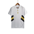 Camisa branca da Juventus para torcedores, modelo 23/24, com detalhes em amarelo e preto.