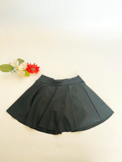 Imagen de Pollera niña con short estampado - NEGRO