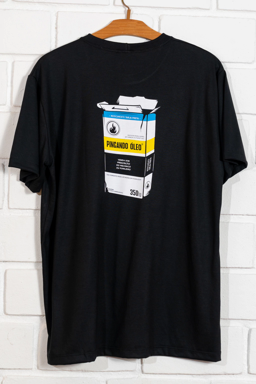 Camiseta Tarja Preta