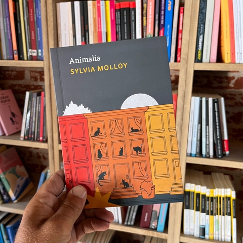 Animalia - Silvia Molloy