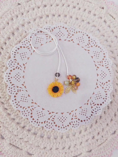 Marca página flor de outono