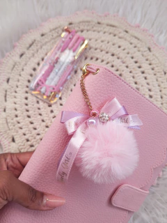 Charm pompom luxo - comprar online