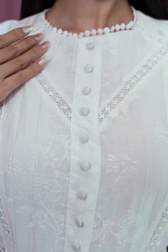 Vestido Luz off white na internet