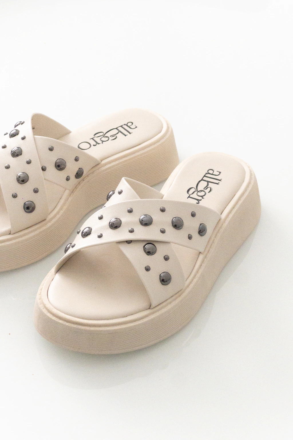 FLAT ANA | Off-White