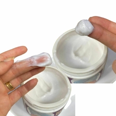 BUMBUM DE OURO CREME FIRMADOR E UNIFORMIZADOR DE PELE 250G - comprar online