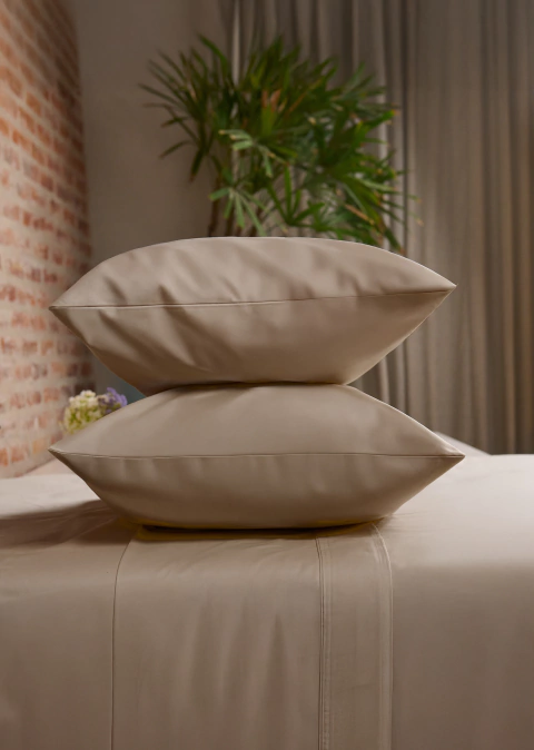 Kit Sábanas Luxury Feather + 2 Almohadas Nube Luxury Hotel 5 Estrellas