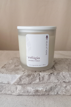Vela refúgio • Gengibre e vanilla | Branca