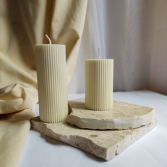 Vela Boho Decor • Athena Duo (pequena e média) | Off White ou Marrom Camurça