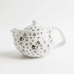 Tetera Diseño Florcitas Negras 250ml - comprar online