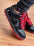 dunk low preto/vermelho na internet