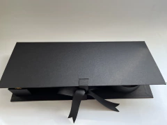 Caixa I❤U na internet