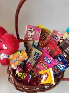 Cesta chocolate Safira- Pelúcia- Presente Perfeito na internet