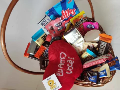 CESTA chocolate Rubi - Pelúcia - Presente Perfeito - comprar online