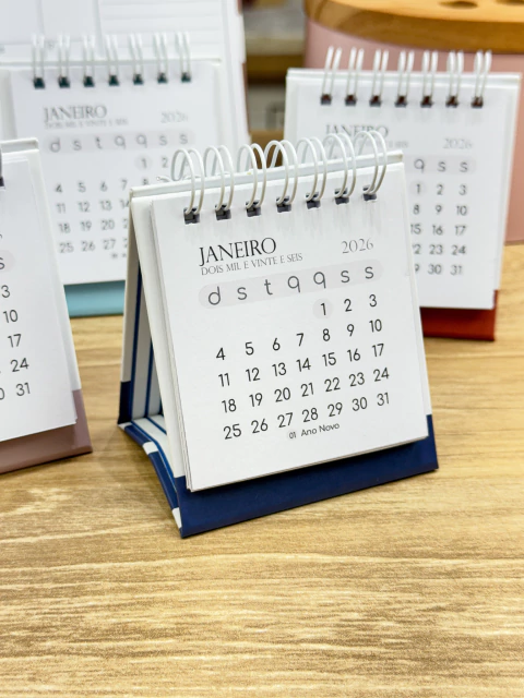 CALENDÁRIO CARTONADO 2026 | 8x9CM MINI