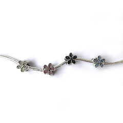 Berloque Cravejado Flor