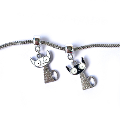 BERLOQUE GATINHO CRAVEJADO EM STRASS
