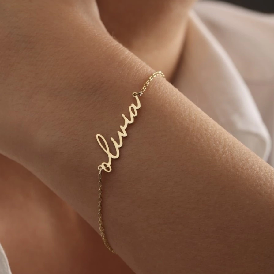 NAME BRACELET GOLD