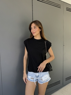 MUSCULOSA HOMBRERAS - Cholitas_ok