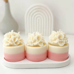 Vela Aromática bolo floral dia das mães - 100g - Gokai Artes e Alquimia Natural