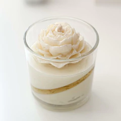 Imagem do Vela Aromática dia das mães folha de ouro e flor - 180g