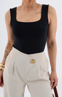 Regata Alça Larga - Preto - comprar online