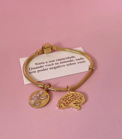 Pingente/Berloque Cérebro dourado - Hela Jóias da Ciência